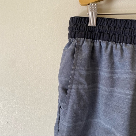 PrAna Men’s Slope Short in Ashy Kai Stripe - Picture 3 of 7